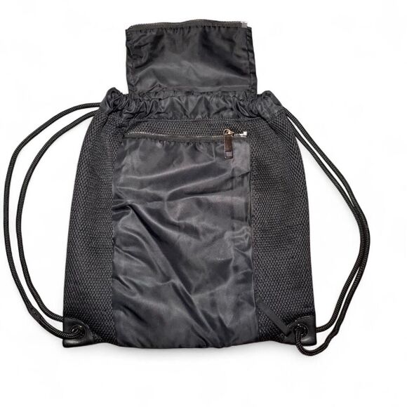 Lululemon Black Drawstring Backpack Gym Sack Lightweight Nylon Bag with Zip Pock - Picture 3 of 6